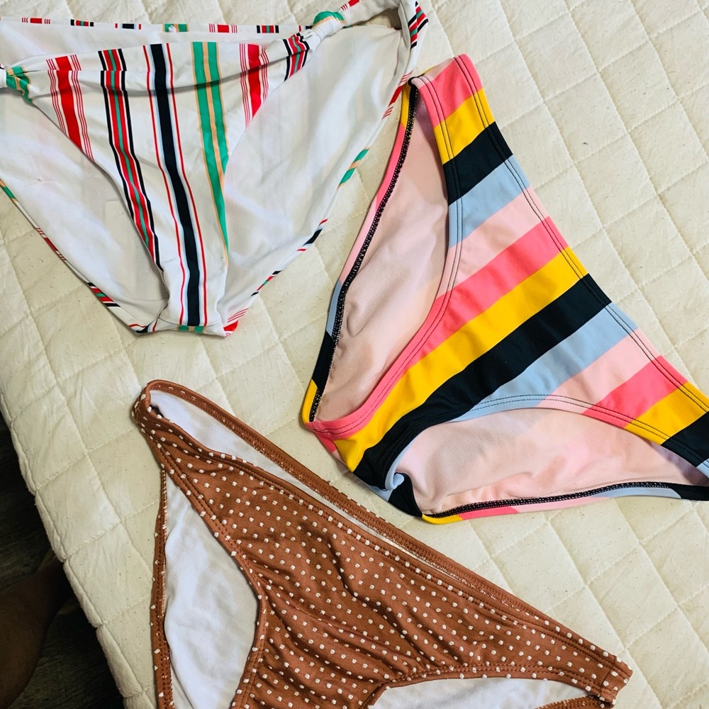 Women’s bikini bottoms set of 3 size M